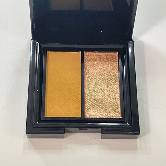 Eleman Beauty BNIB Mustard Matte Silky Gold Eyeshadow Duo Up In Smoke & Sierra - Picture 4 of 5